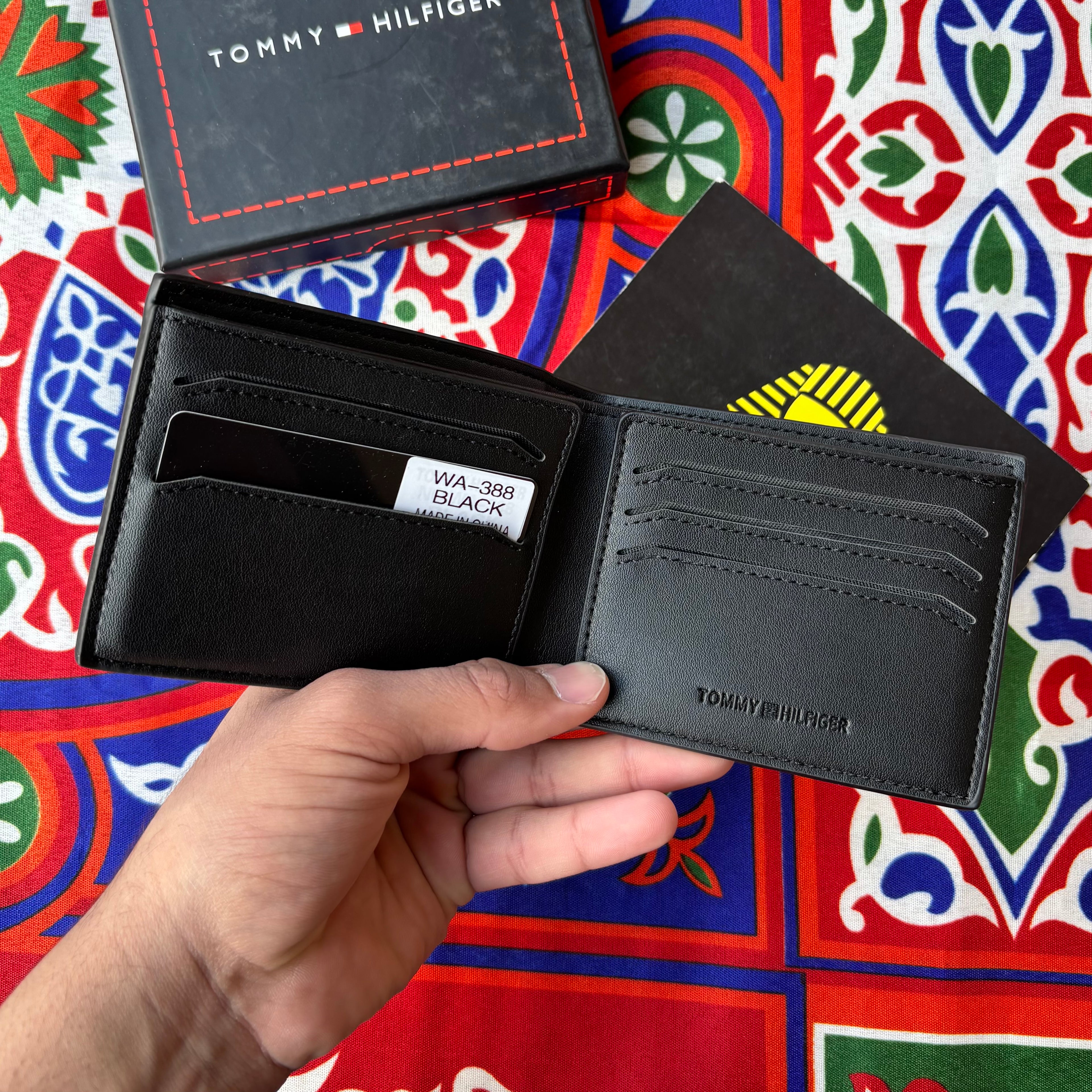 Tommy wallet (2)