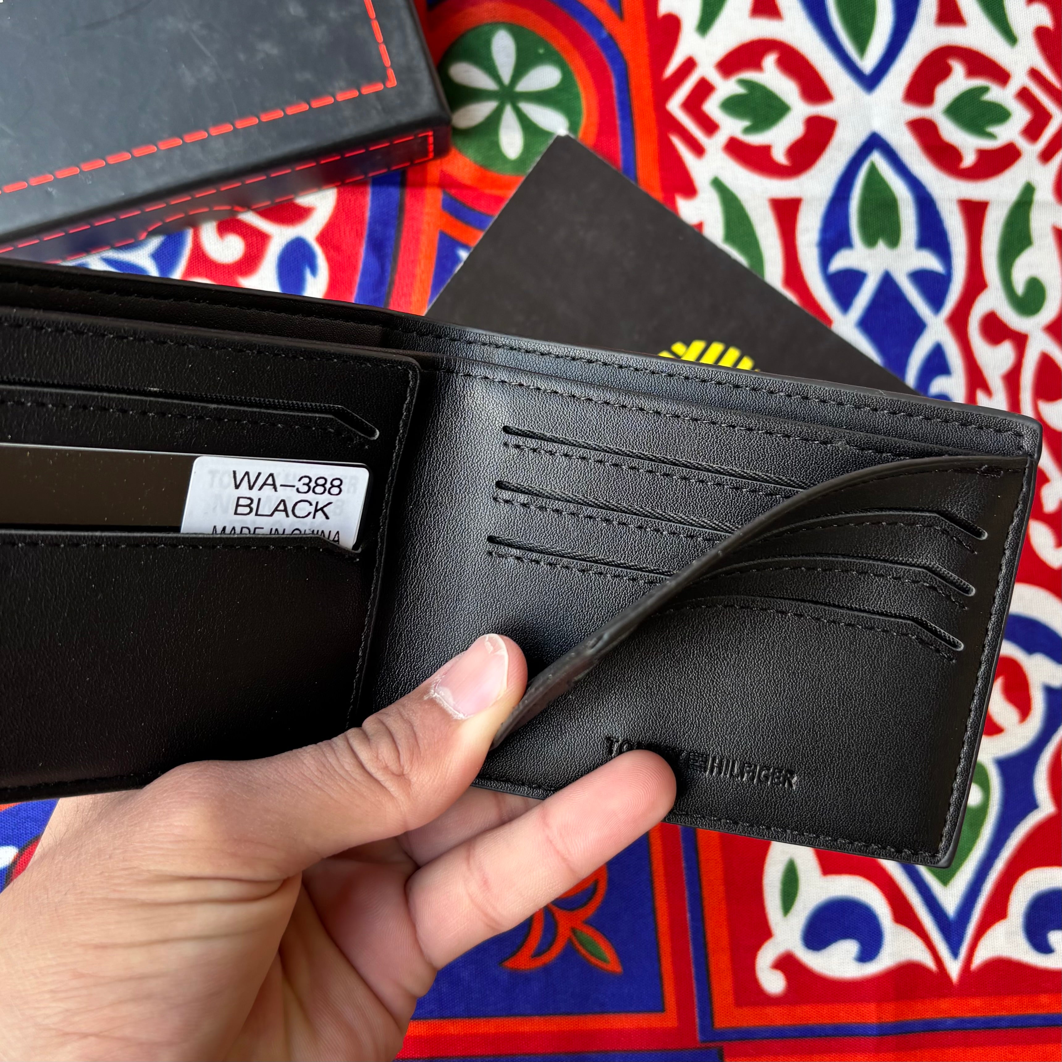 Tommy wallet (2)