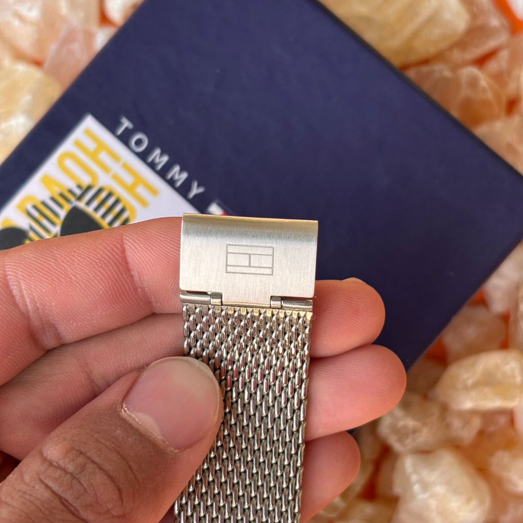 Tommy metal strap