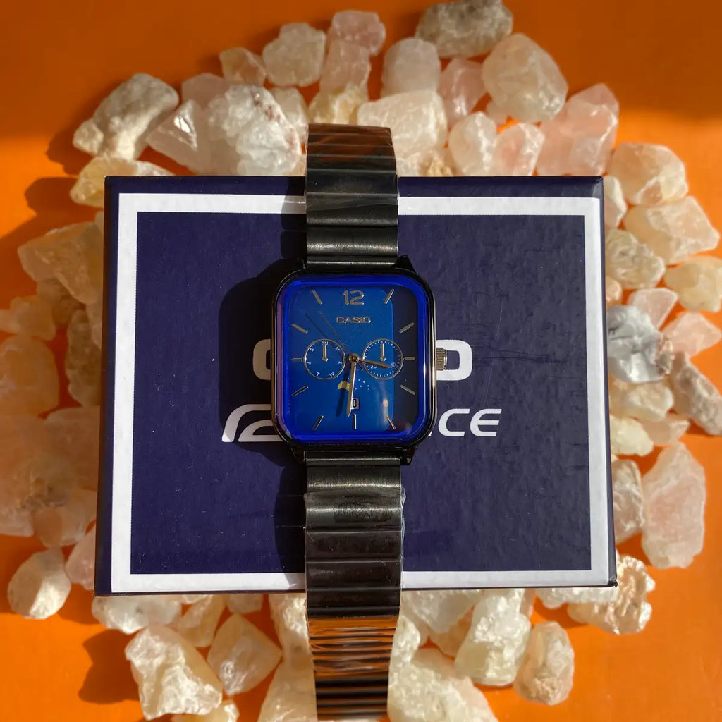 Casio MTP-M305.
